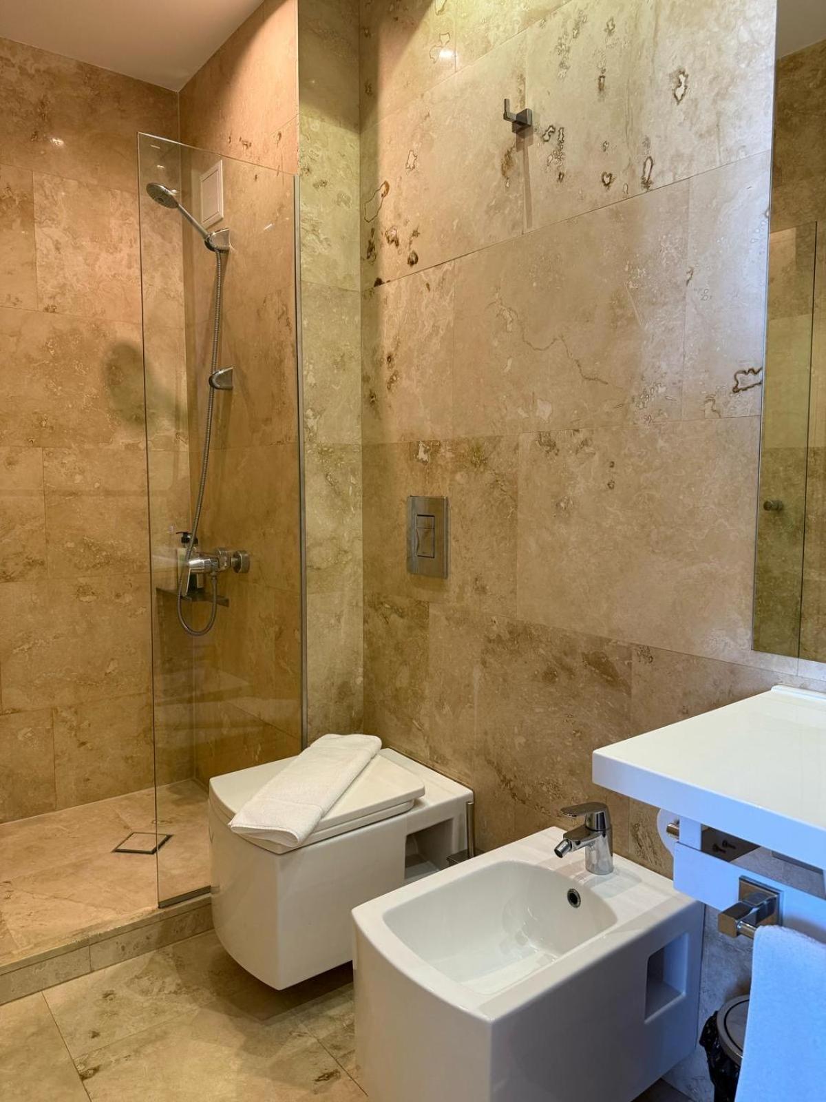 Boutique Kanyon 2* Σόφια